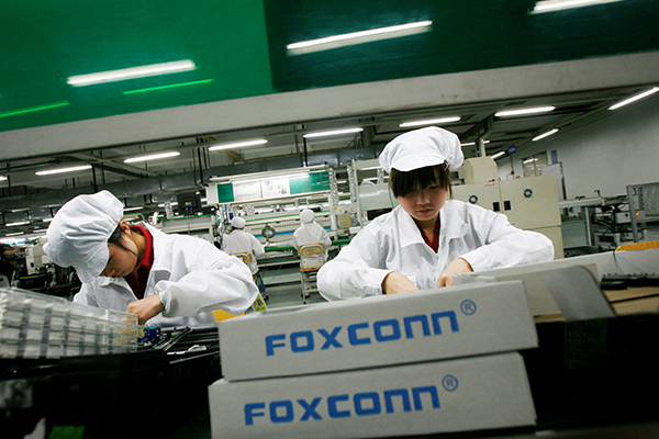 Cea mai mare fabrică de iPhone din lume din Zhengzhou se grăbește să angajeze din nou pentru a satisface cererea mare